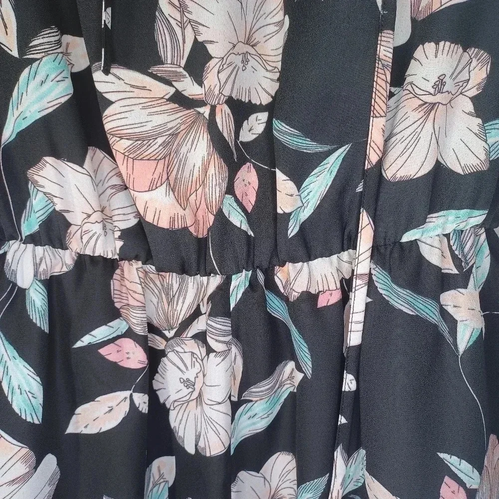 Decree bell sleeve boho floral tie front romper